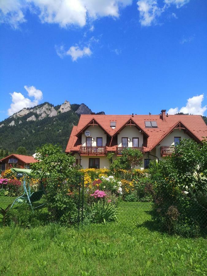 Pokoje Z Aneksami Kuchennymi U Wiktorii Sromowce Niżne Exterior foto